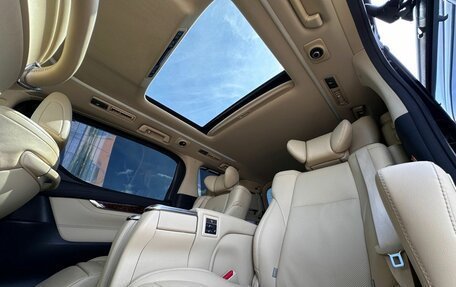 Toyota Alphard III, 2019 год, 5 200 000 рублей, 36 фотография