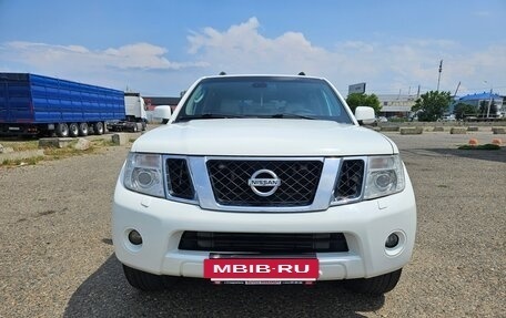 Nissan Pathfinder, 2010 год, 1 450 000 рублей, 2 фотография