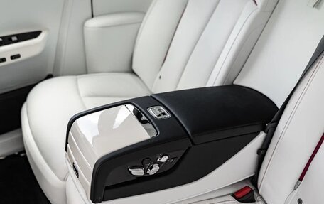 Rolls-Royce Phantom VIII, 2023 год, 69 990 000 рублей, 33 фотография