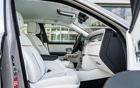 Rolls-Royce Phantom VIII, 2023 год, 69 990 000 рублей, 25 фотография