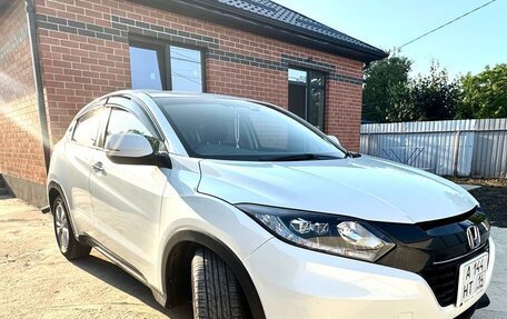 Honda Vezel, 2016 год, 1 700 000 рублей, 6 фотография