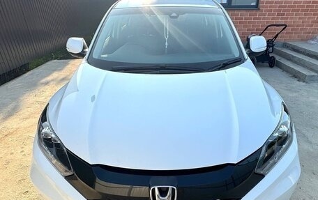 Honda Vezel, 2016 год, 1 700 000 рублей, 7 фотография