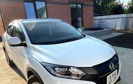 Honda Vezel, 2016 год, 1 700 000 рублей, 13 фотография