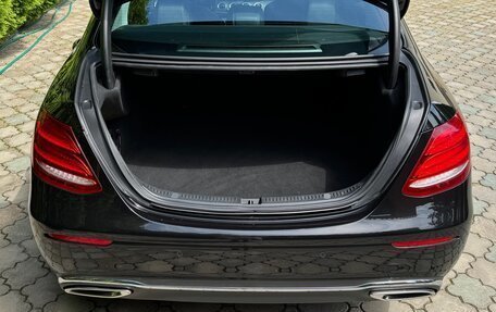 Mercedes-Benz E-Класс, 2016 год, 2 700 000 рублей, 8 фотография