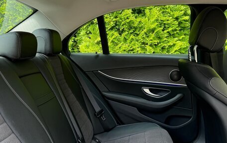 Mercedes-Benz E-Класс, 2016 год, 2 700 000 рублей, 9 фотография