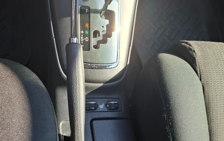Toyota Avensis III рестайлинг, 2006 год, 650 000 рублей, 10 фотография