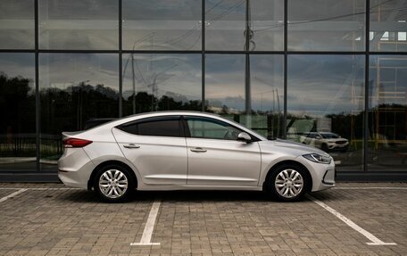 Hyundai Elantra VI рестайлинг, 2016 год, 1 350 000 рублей, 8 фотография