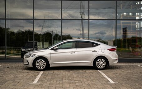 Hyundai Elantra VI рестайлинг, 2016 год, 1 350 000 рублей, 7 фотография
