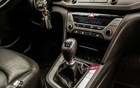 Hyundai Elantra VI рестайлинг, 2016 год, 1 350 000 рублей, 21 фотография