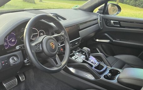Porsche Cayenne III, 2022 год, 17 200 000 рублей, 8 фотография