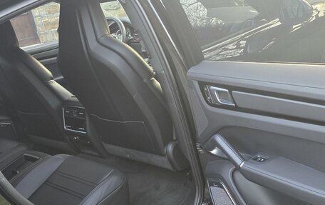 Porsche Cayenne III, 2022 год, 17 200 000 рублей, 13 фотография