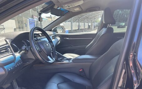 Toyota Camry, 2020 год, 3 000 000 рублей, 4 фотография