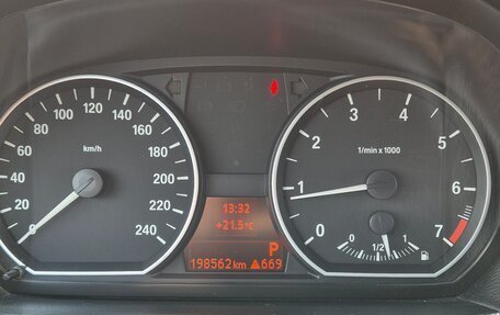 BMW 1 серия, 2011 год, 1 150 000 рублей, 13 фотография