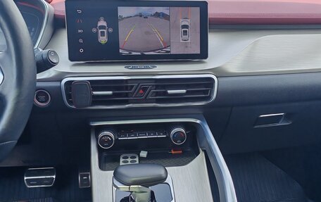 Geely Coolray I, 2023 год, 1 800 000 рублей, 11 фотография