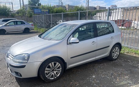 Volkswagen Golf V, 2006 год, 600 000 рублей, 3 фотография