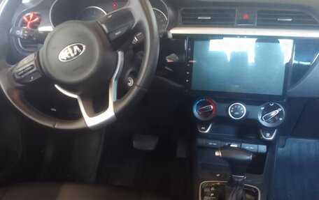 KIA Rio IV, 2020 год, 1 650 000 рублей, 6 фотография