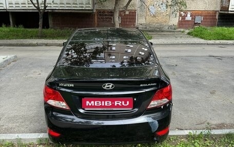 Hyundai Solaris II рестайлинг, 2012 год, 650 000 рублей, 2 фотография