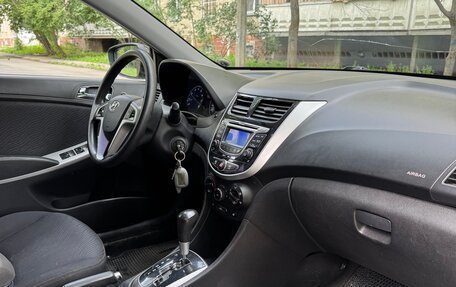 Hyundai Solaris II рестайлинг, 2012 год, 650 000 рублей, 6 фотография