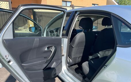 Volkswagen Polo VI (EU Market), 2013 год, 950 000 рублей, 10 фотография