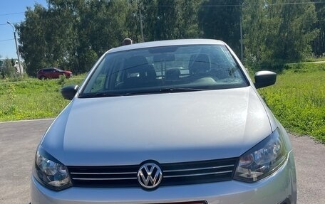 Volkswagen Polo VI (EU Market), 2013 год, 950 000 рублей, 3 фотография