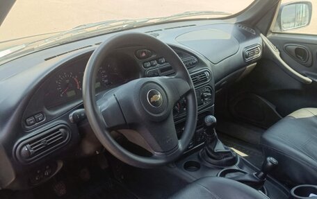 Chevrolet Niva I рестайлинг, 2017 год, 780 000 рублей, 11 фотография