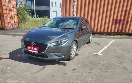 Mazda Axela, 2018 год, 1 590 000 рублей, 2 фотография