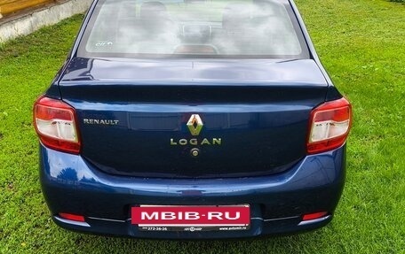 Renault Logan II, 2018 год, 824 000 рублей, 2 фотография