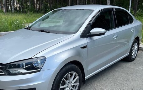 Volkswagen Polo VI (EU Market), 2018 год, 1 300 000 рублей, 2 фотография