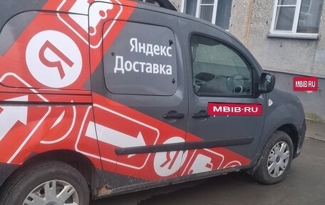 Renault Kangoo II рестайлинг, 2012 год, 560 000 рублей, 2 фотография