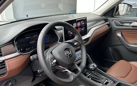 Skoda Kodiaq I, 2023 год, 4 000 000 рублей, 9 фотография