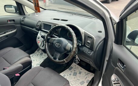 Toyota Wish II, 2005 год, 979 000 рублей, 10 фотография