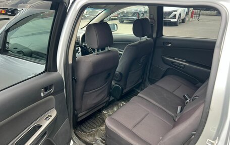 Toyota Wish II, 2005 год, 979 000 рублей, 17 фотография