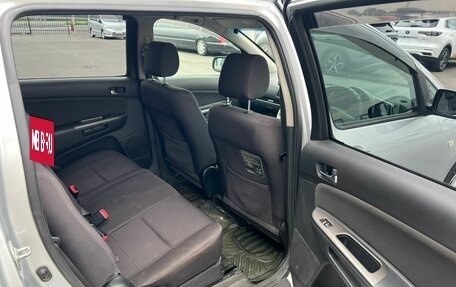 Toyota Wish II, 2005 год, 979 000 рублей, 18 фотография