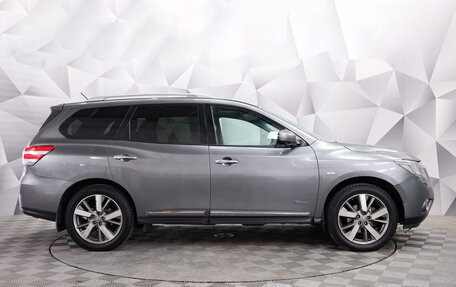 Nissan Pathfinder, 2015 год, 1 645 000 рублей, 5 фотография