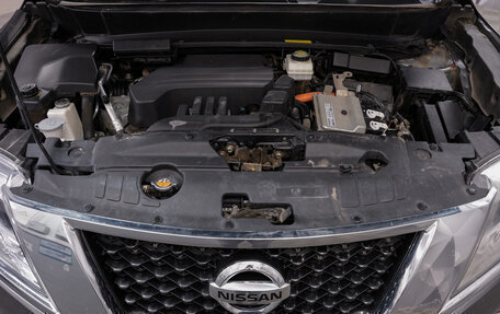 Nissan Pathfinder, 2015 год, 1 645 000 рублей, 22 фотография