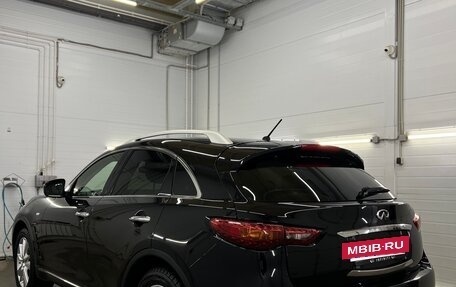Infiniti FX II, 2011 год, 2 350 000 рублей, 9 фотография