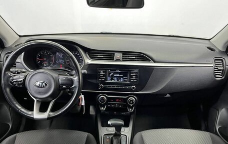 KIA Rio IV, 2021 год, 1 895 000 рублей, 9 фотография