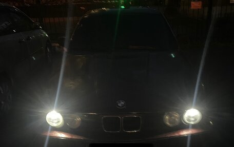 BMW 5 серия, 1990 год, 275 000 рублей, 1 фотография