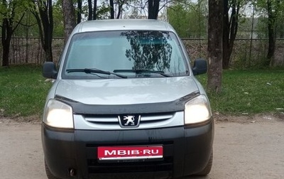 Peugeot Partner II рестайлинг 2, 2011 год, 400 000 рублей, 1 фотография