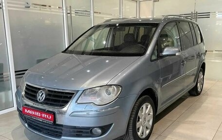 Volkswagen Touran III, 2007 год, 475 000 рублей, 1 фотография