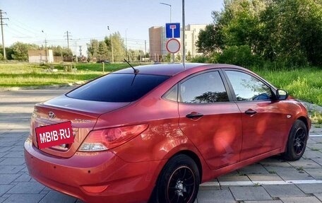 Hyundai Solaris II рестайлинг, 2012 год, 620 000 рублей, 7 фотография