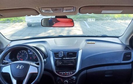 Hyundai Solaris II рестайлинг, 2012 год, 620 000 рублей, 14 фотография
