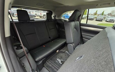 Toyota Highlander, 2025 год, 5 390 000 рублей, 12 фотография