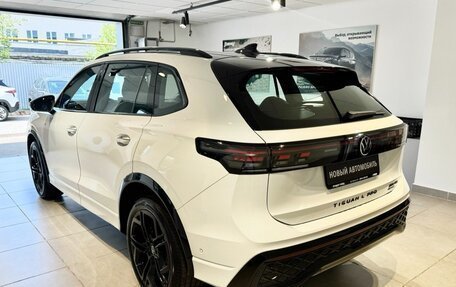 Volkswagen Tiguan, 2024 год, 5 050 000 рублей, 10 фотография