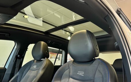 Volkswagen Tiguan, 2024 год, 5 050 000 рублей, 17 фотография