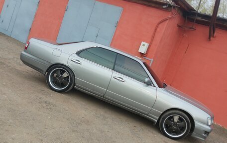 Nissan Gloria X, 1997 год, 550 000 рублей, 10 фотография