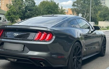 Ford Mustang VI рестайлинг, 2019 год, 3 300 000 рублей, 7 фотография