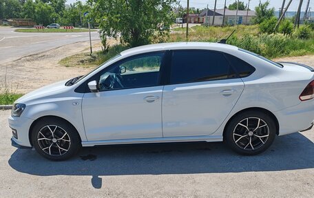 Volkswagen Polo VI (EU Market), 2019 год, 950 000 рублей, 3 фотография