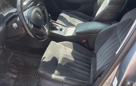 Skoda Superb III рестайлинг, 2016 год, 1 630 000 рублей, 13 фотография