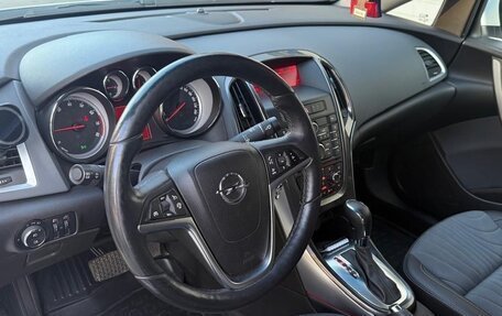 Opel Astra J, 2013 год, 900 000 рублей, 11 фотография